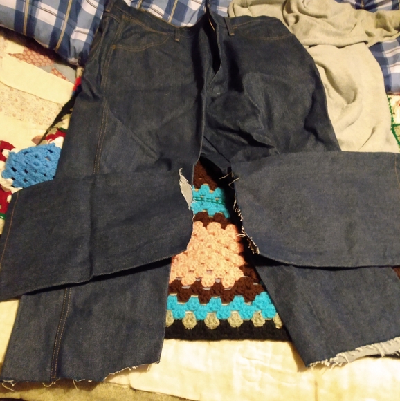 Wrangler 40X36 - Picture 3 of 3